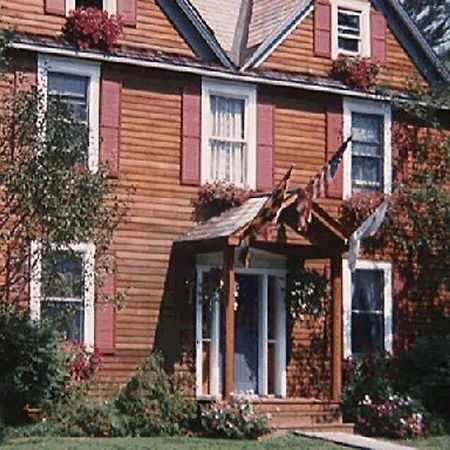 Chesapeake Inn Of Lenox Bagian luar foto