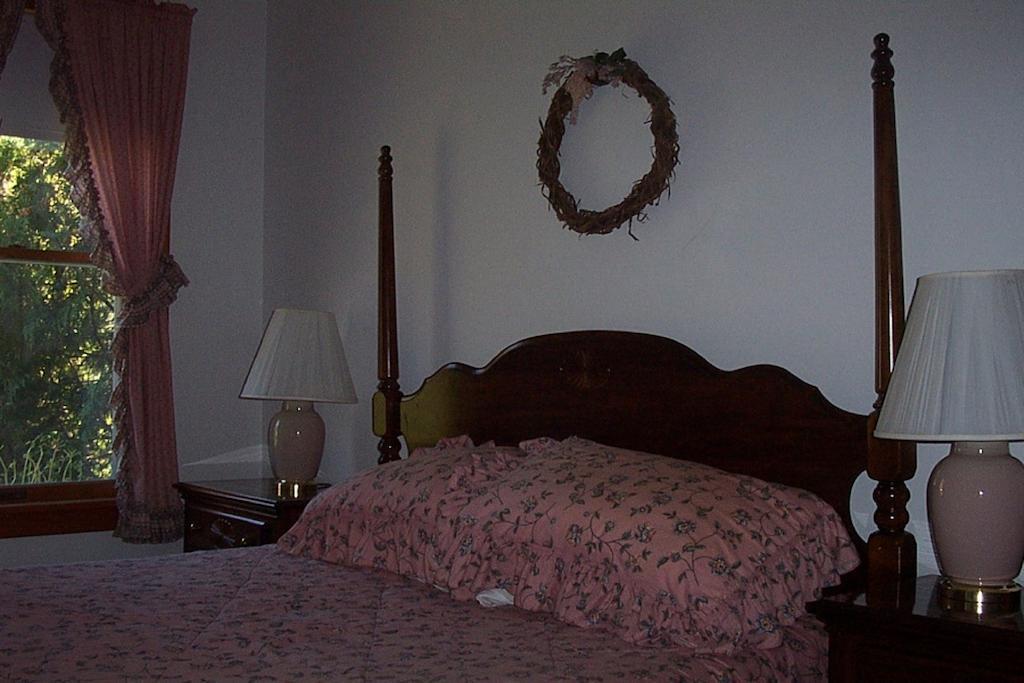 Chesapeake Inn Of Lenox Ruang foto