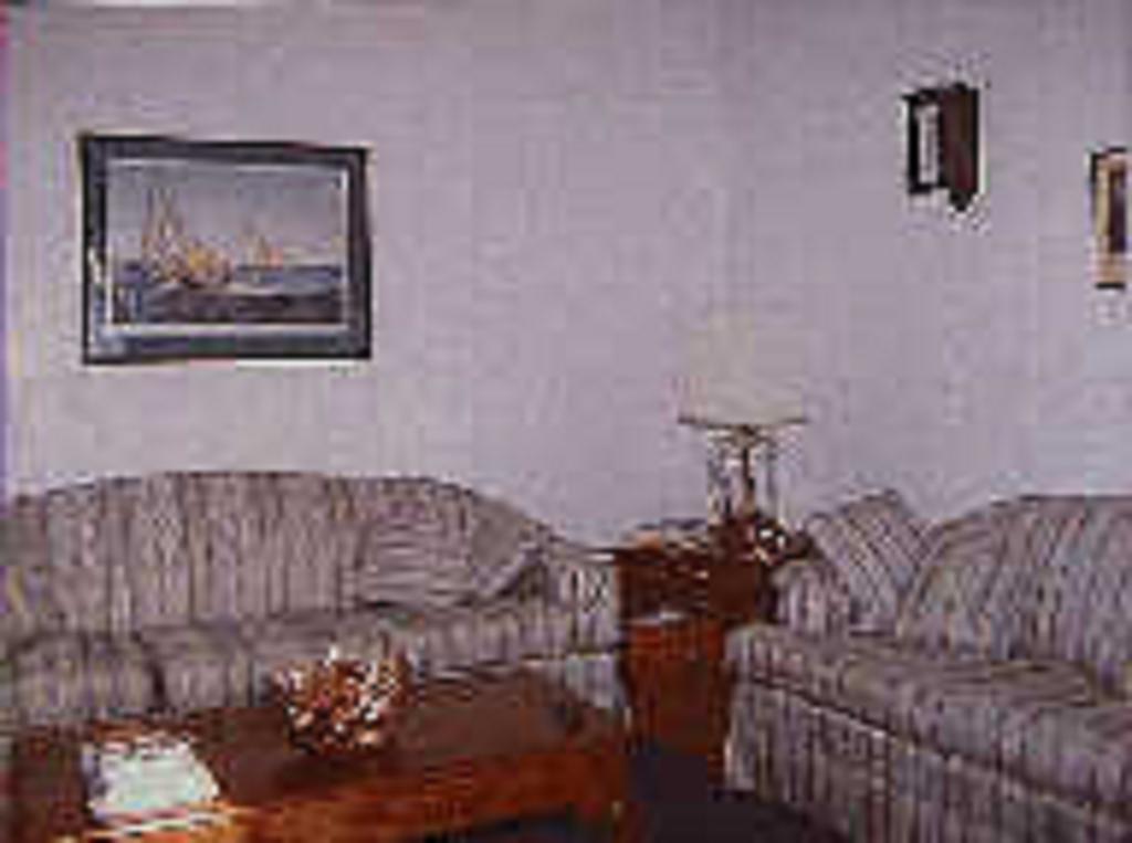 Chesapeake Inn Of Lenox Bagian luar foto